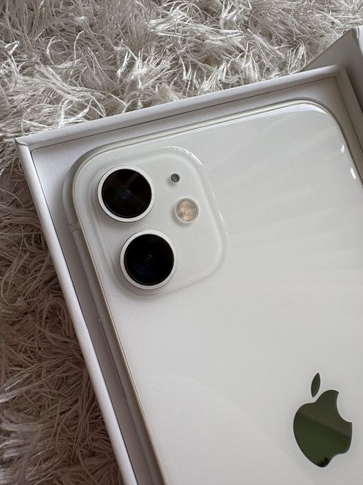 iPhone 11 - неразличим от нов