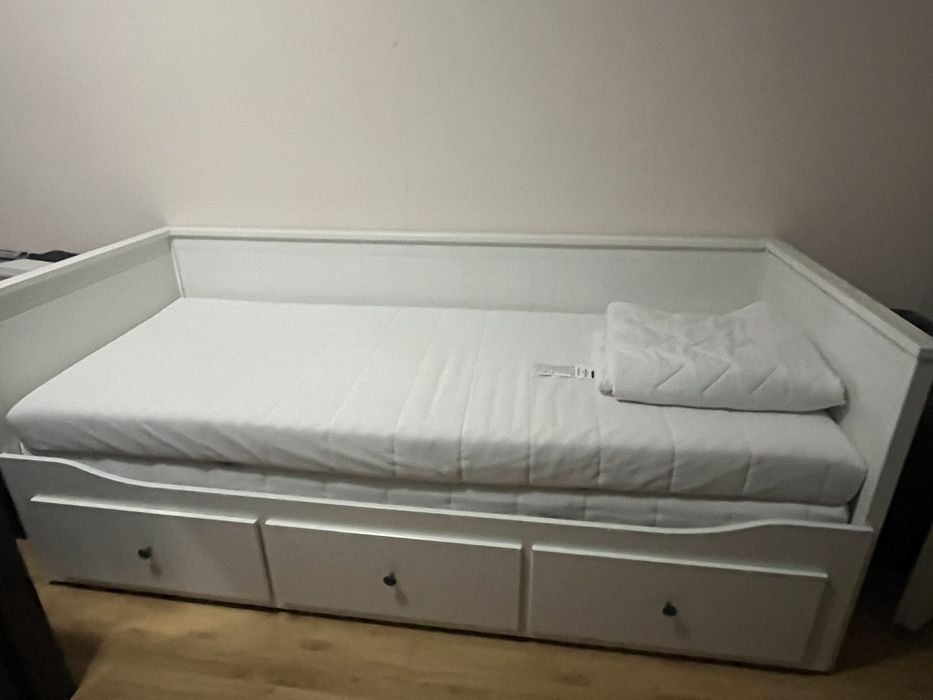 Диван за спане с два матрака