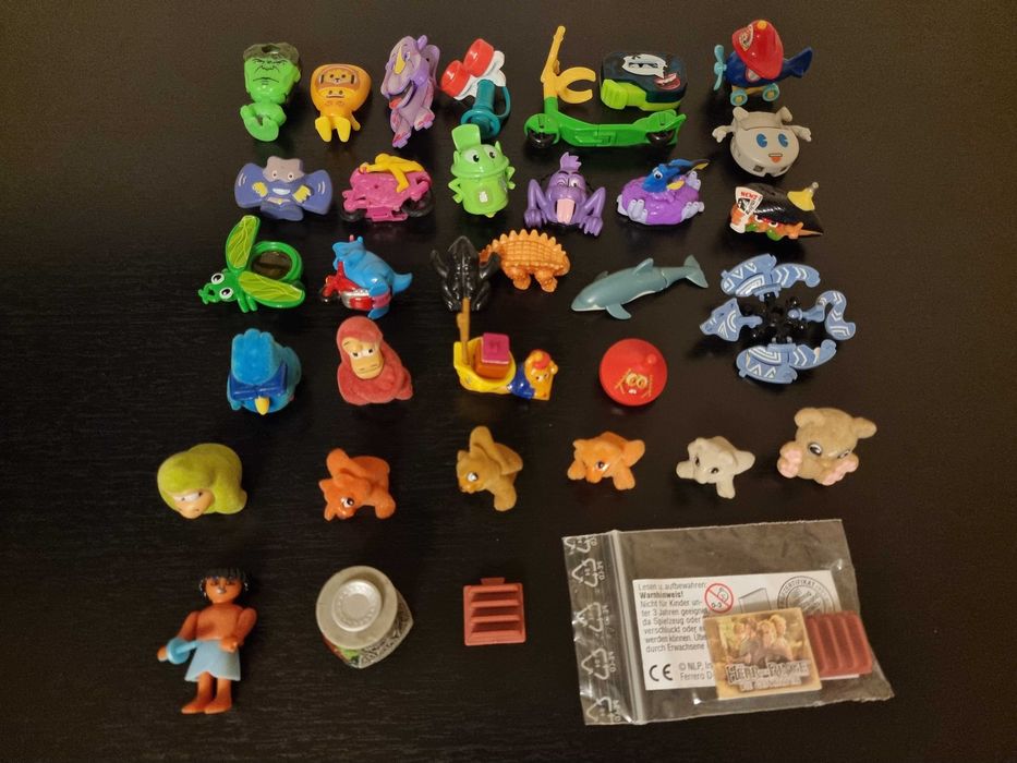 Lot colectie 33 figurine Kinder, MPG, Mattel si altele