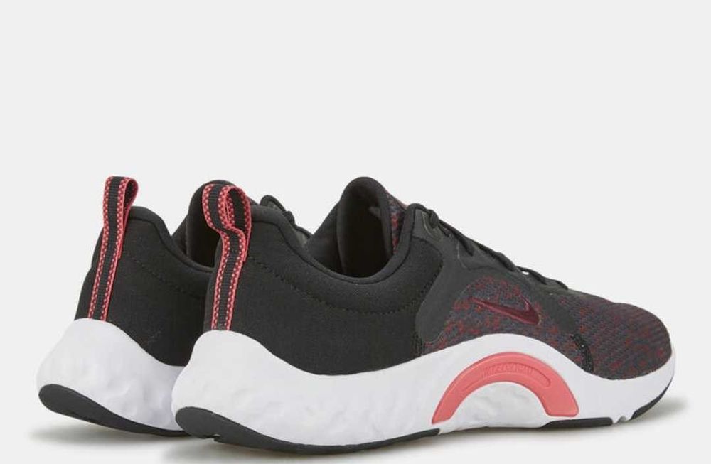 Маратонки NIKE Обувки W RENEW IN-SEASON TR 11