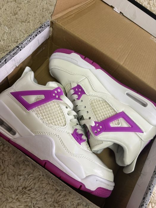 Air Jordan 4 Retro "Hyper Violet" marimea 37.5