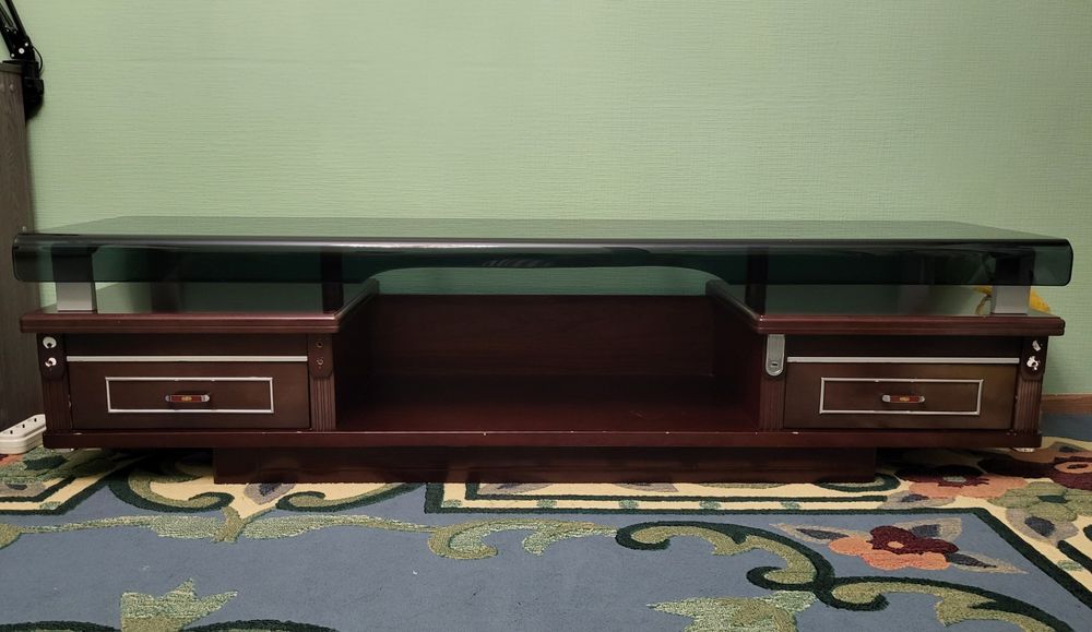 Тумба под телевизор