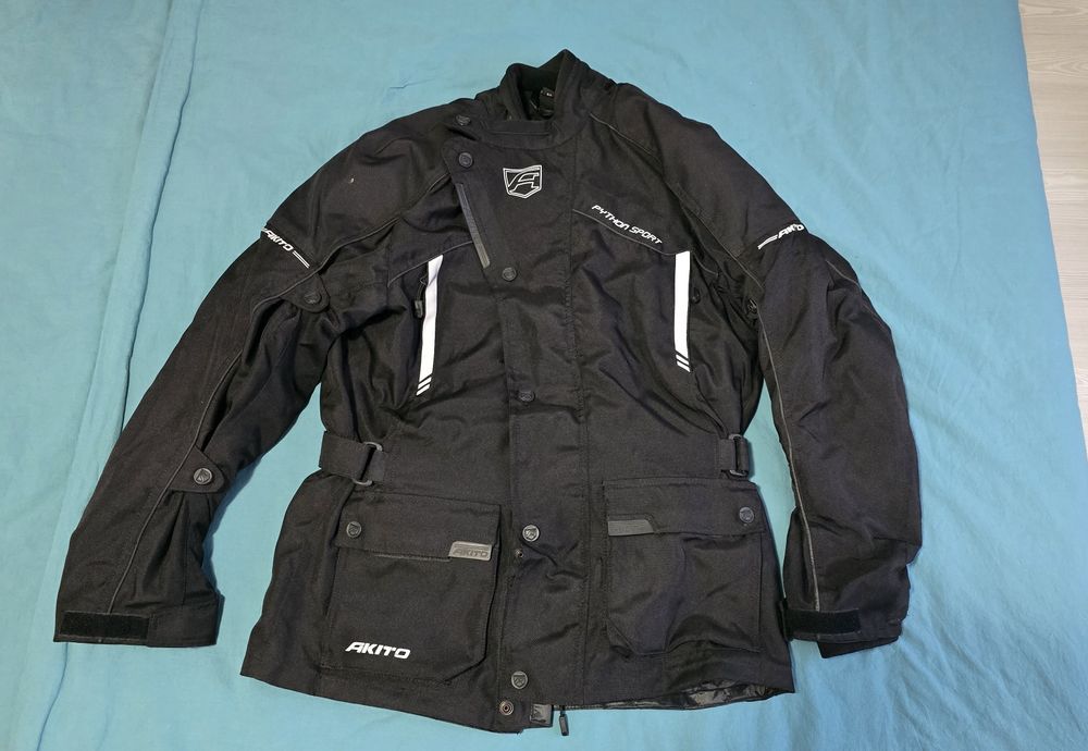 Мото яке Akito Pithon