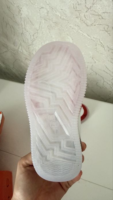 Кроссовки детские