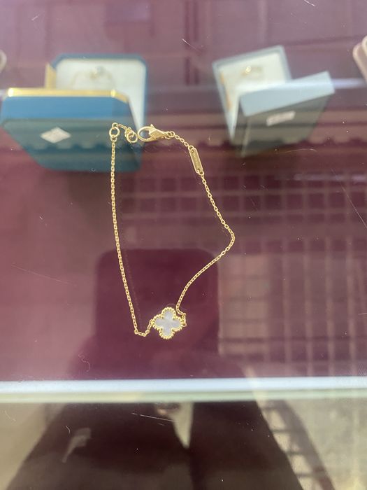 Van Cleef Sweet Alhambra