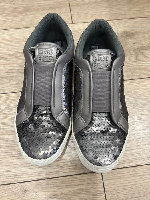 Продам женские мокасины 37 р.