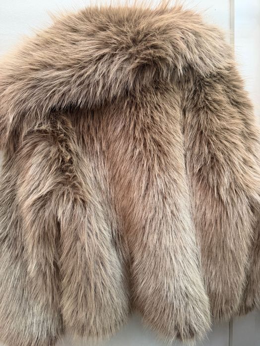 ZARA дамско палто с косъм