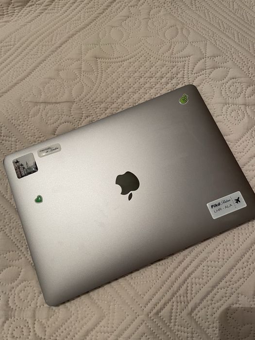 Продам MacBook Pro 13