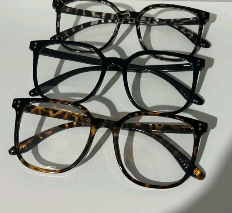 Очила без диоптър