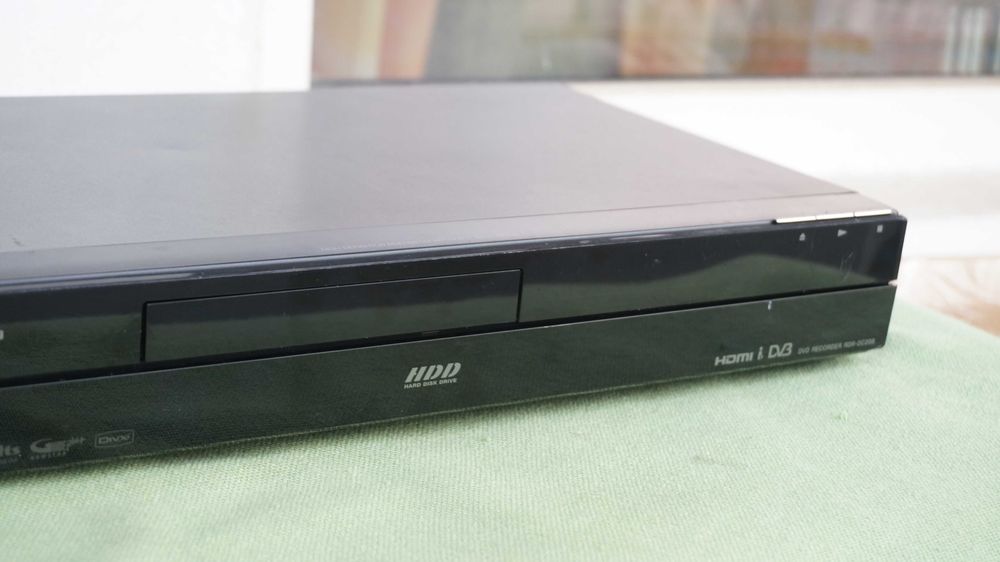 DVD recorder cu HDD SONY RDR-DC205 Defect