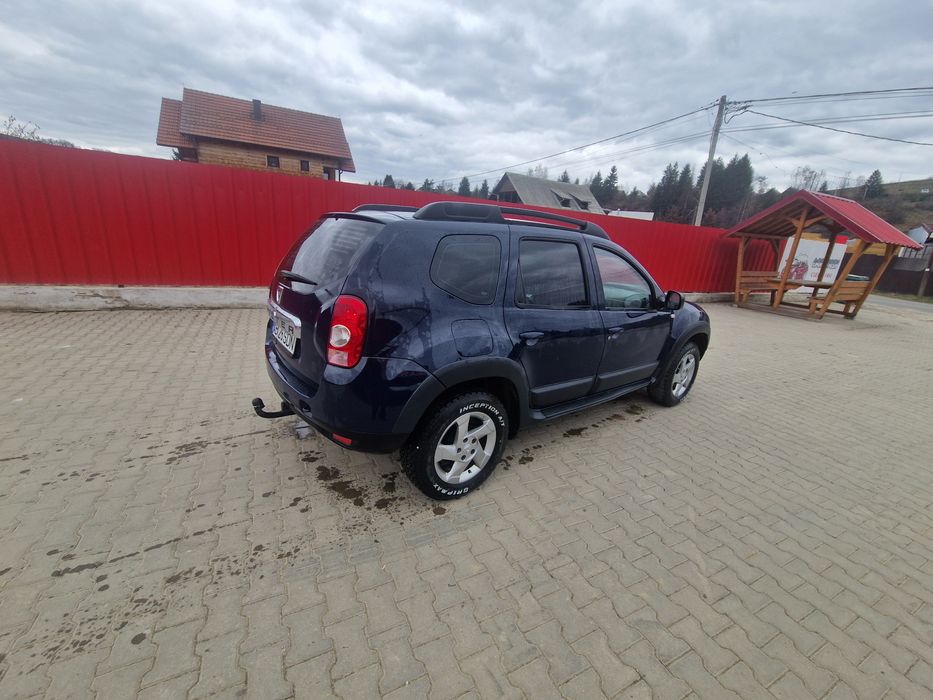 Vând Dacia duster 4x4