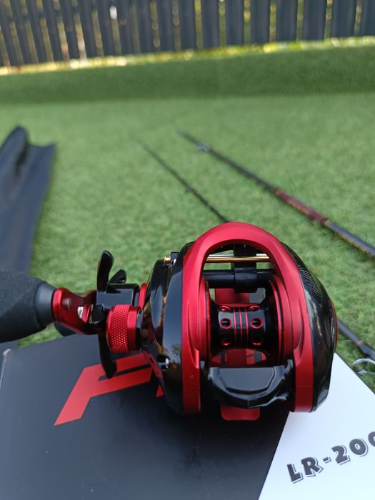 Lanseta Casting Spin Vortex 2.4m 10-45 grame + mulineta Casting