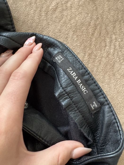 Кожена пола Zara размер S