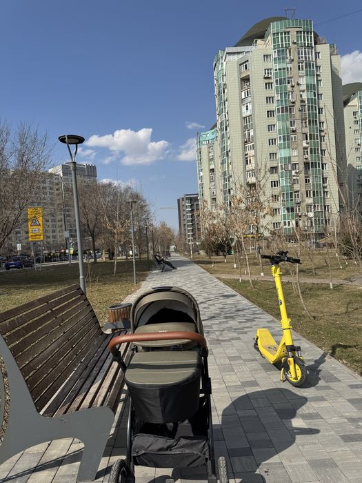 Детская коляска 3в1