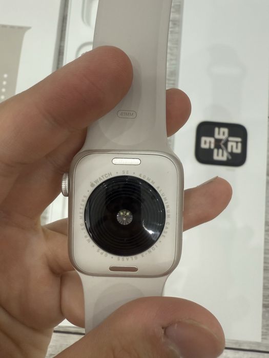 Смарт-часы Apple Watch SE (2 поколение) 40mm