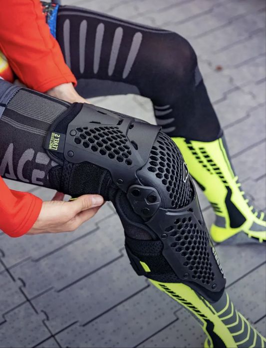 Наколенники эндуро Acerbis