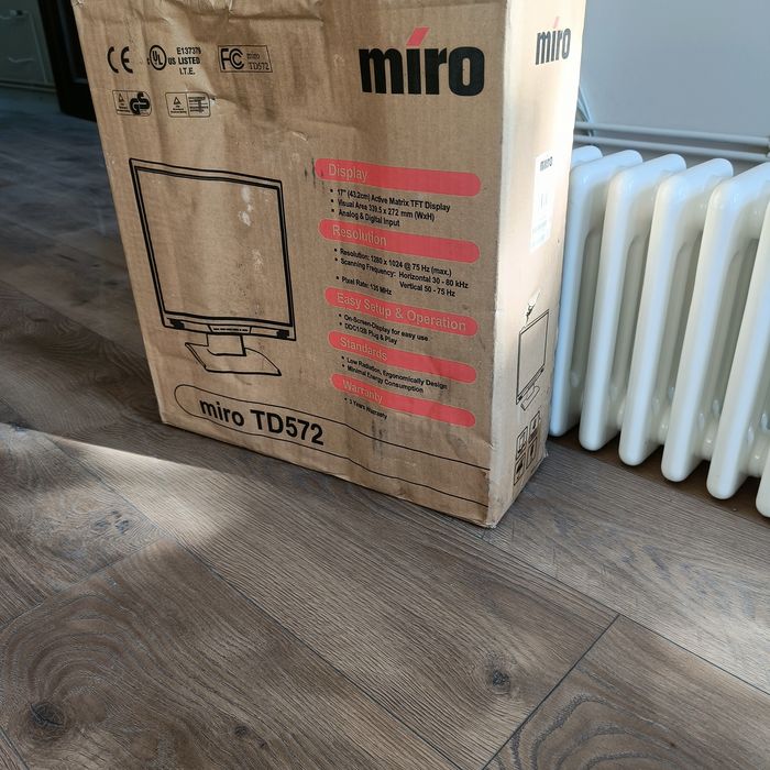 Monitor nou 17" Miro Germany