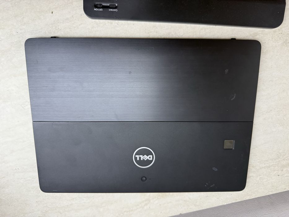 Tableta Dell Latitude 5285 i5/ 16 Gb DDR4 + Mouse si tastatura Wifi