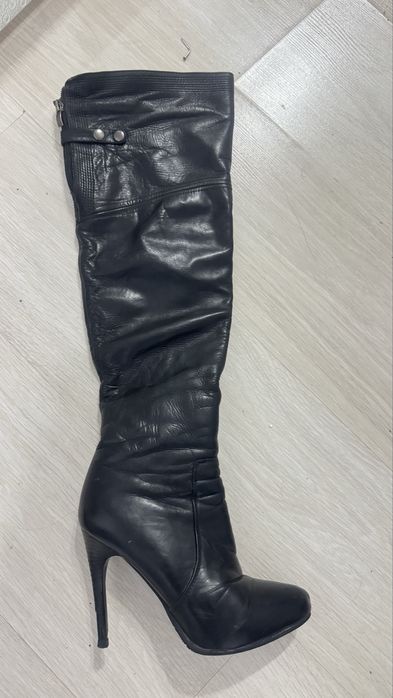 обувь 37 размер кожанный ботфорды