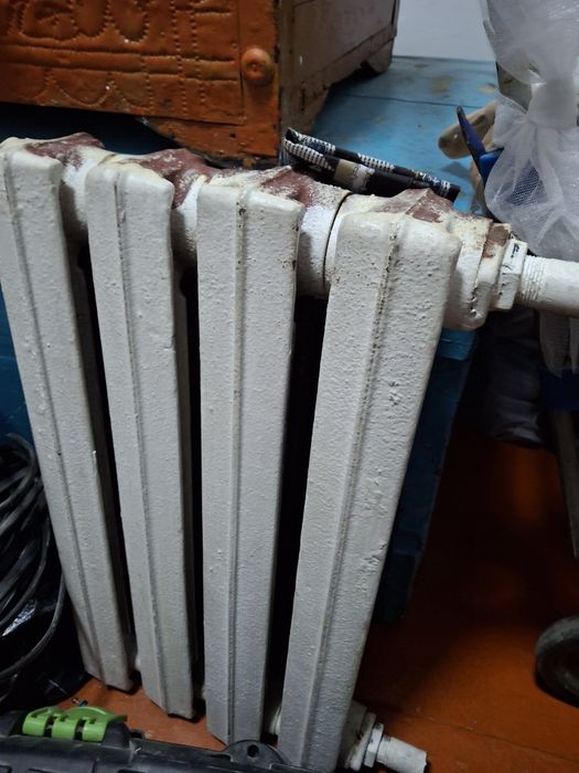 Батареии чугунные б/у