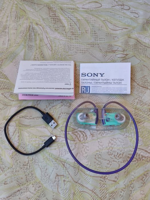 Продам наушники Sony NWZ-W263