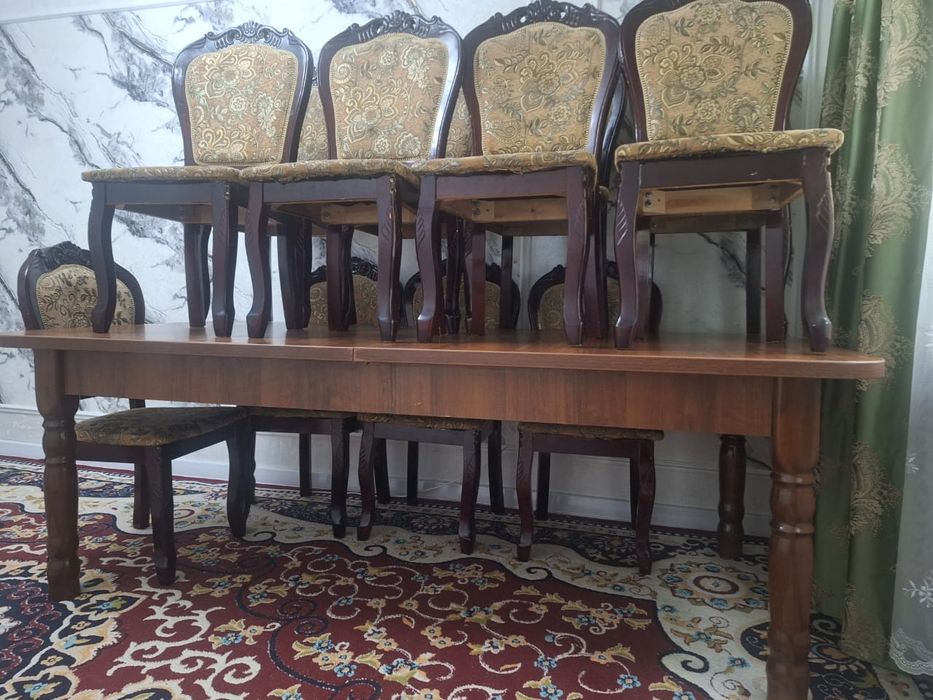 Продам стол со стульями