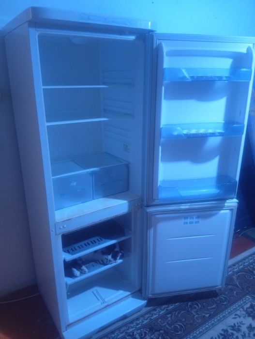 Продам холодильник не рабочий