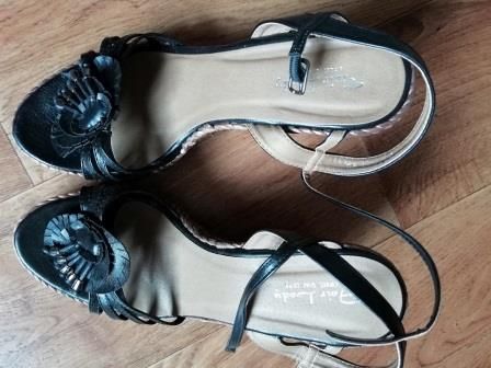 Сандали 40-41 номер