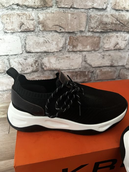Кроссовки новые летние 40-42