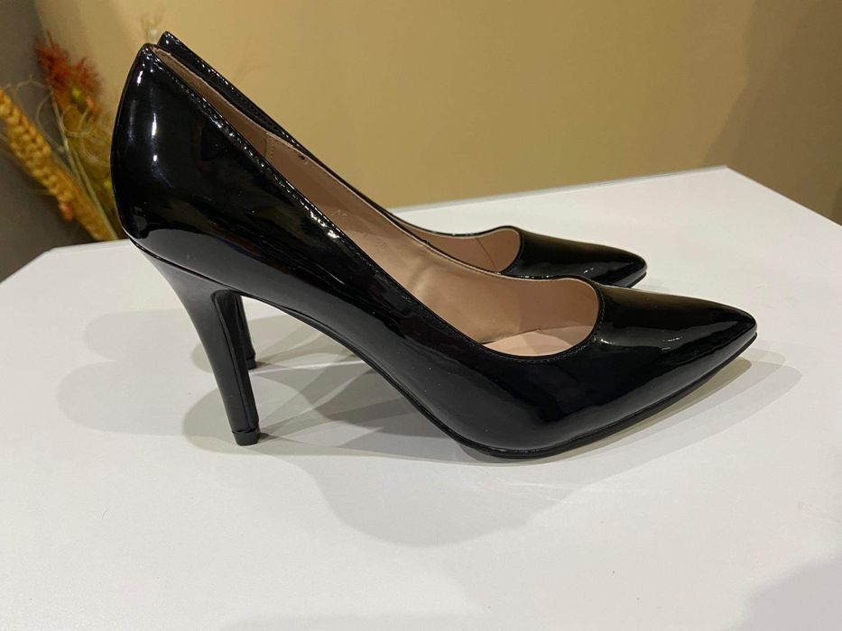 Чисто. Нови Дамски обувки