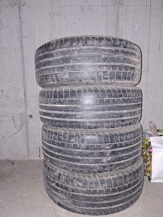 Vand set 4 anvelope Goodyear 235 55 19 extra load