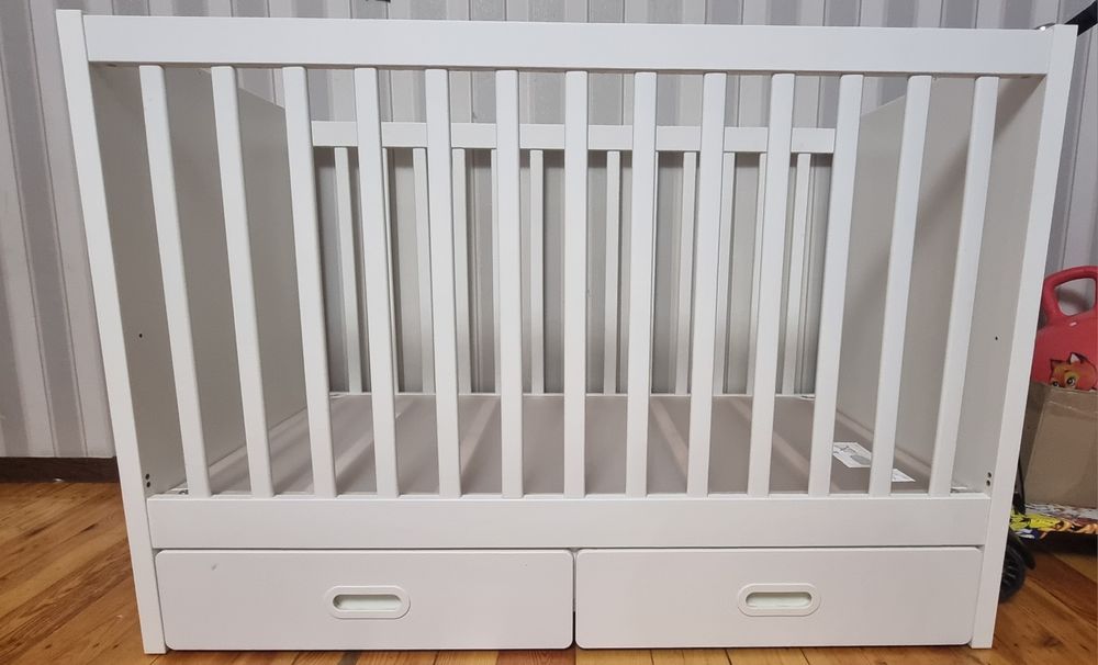 Кроватка детская с 0 до 7лет ikea