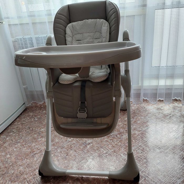 Продаётся стульчик для кормления