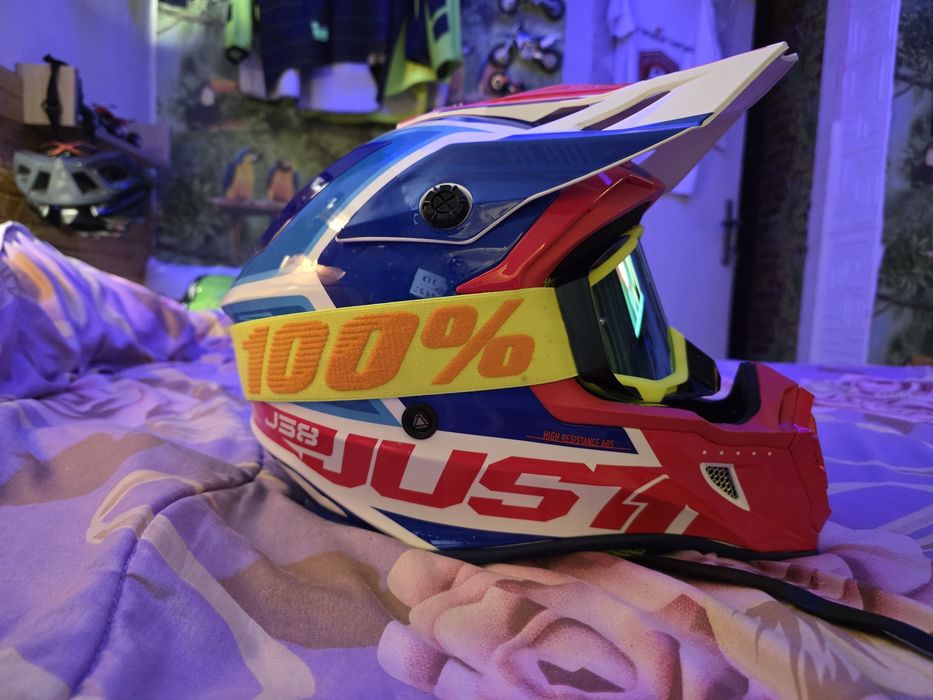 Just 1 каска L 59-60