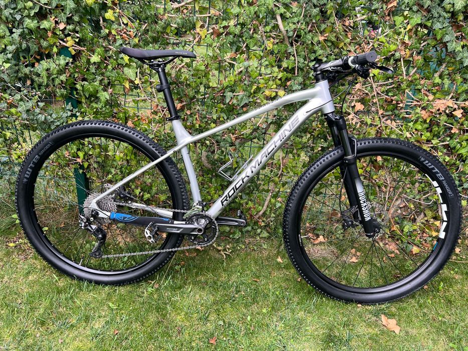 Bicicletă MTB Rock Machine Torrent Shimano 50-29 L + Set roți de șosea incluse