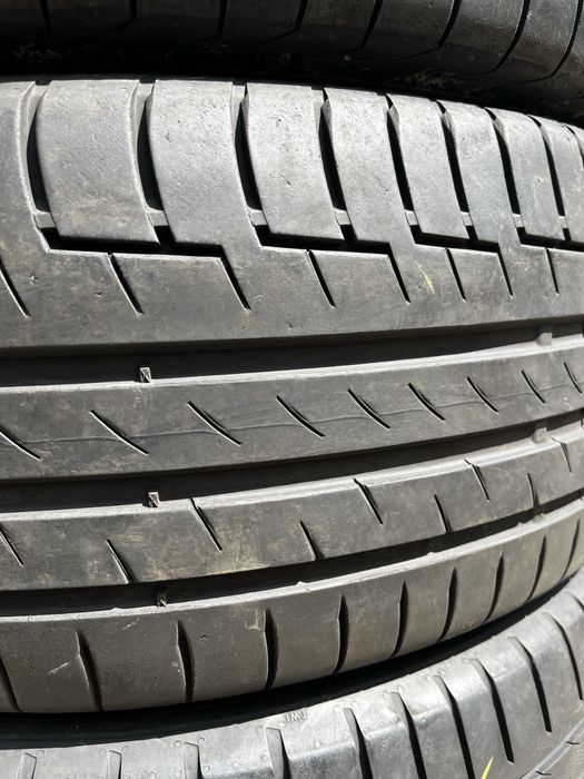 Два баллона – 235 / 60 / 18 – лето