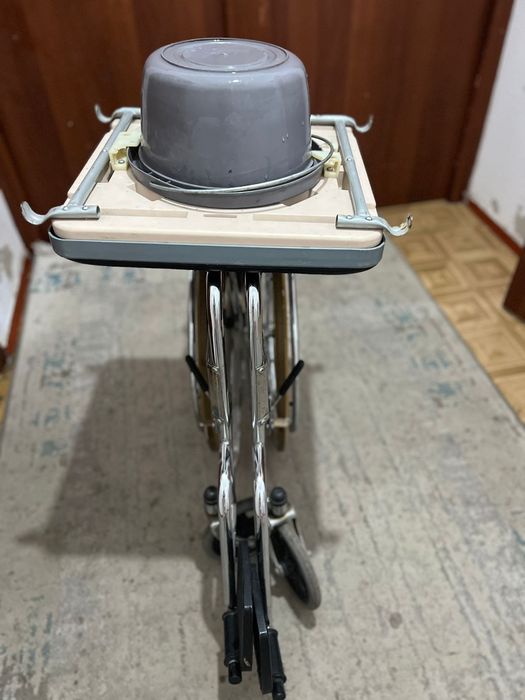 Инвалидная коляска  с горшком