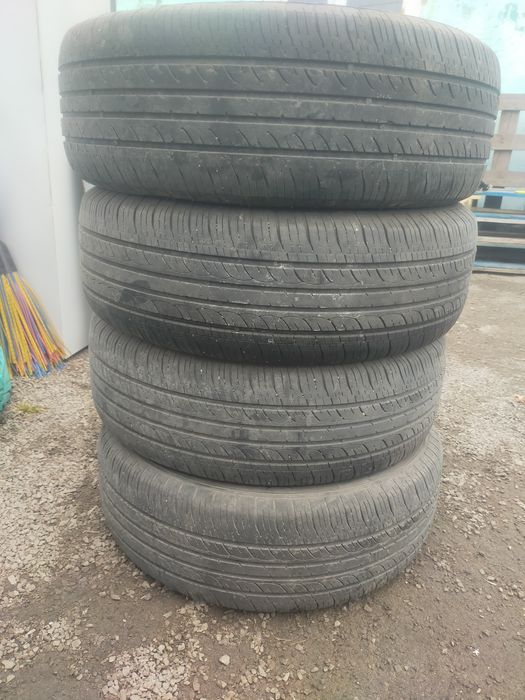 Продам резину летнию