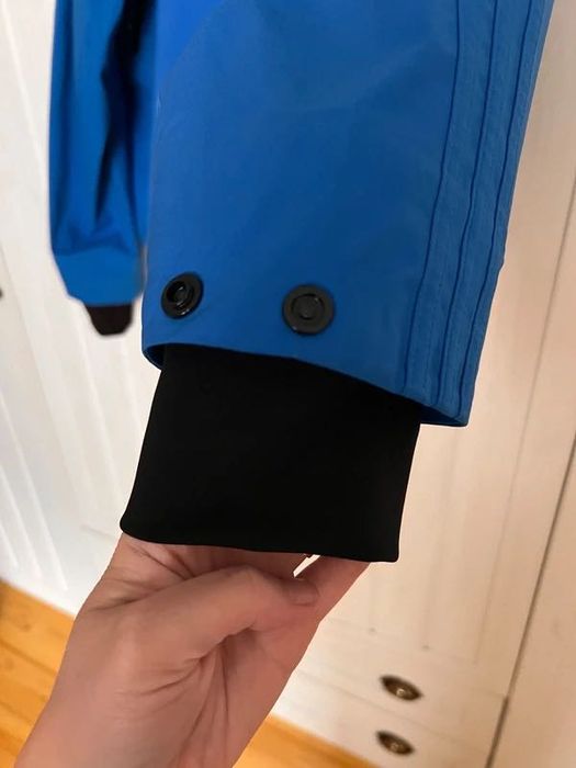 Geaca Adidas Blue Version Montreal albastra – colectie premium