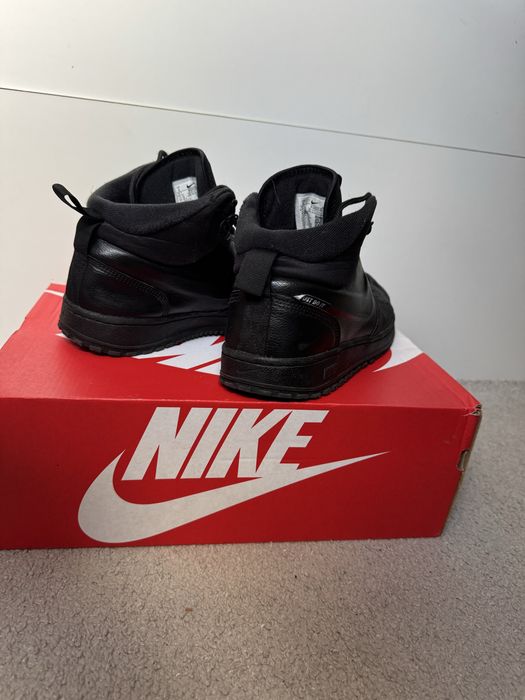 Nike Path Winter