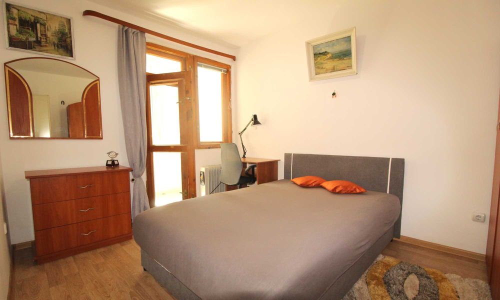 Дава се под наем Четиристаен апартамент в Варна, Младост 1 - 90 кв.м за 612 € - Снимка #2