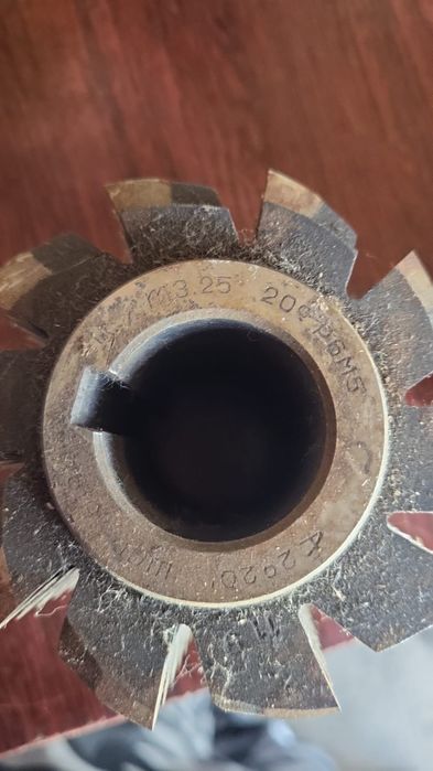 Продам фрезы червячные