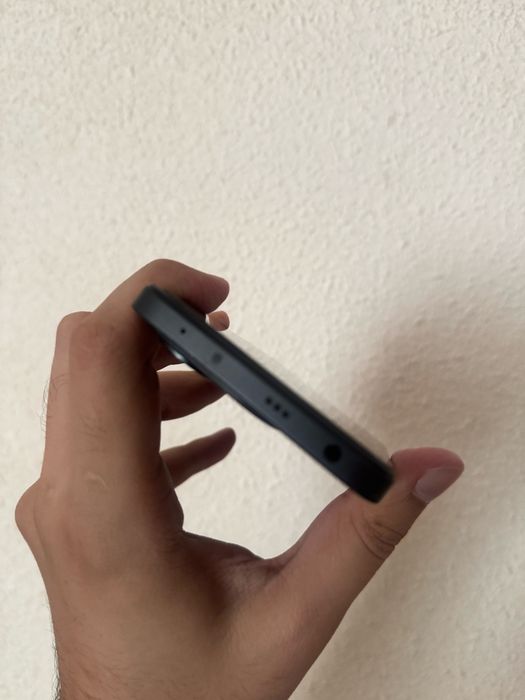 Redmi Note 14 8/256 GB sotiladi ideal xolatda, koʻp ishlatilinmagan.