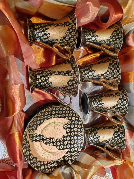 Сервиз от костен порцелан