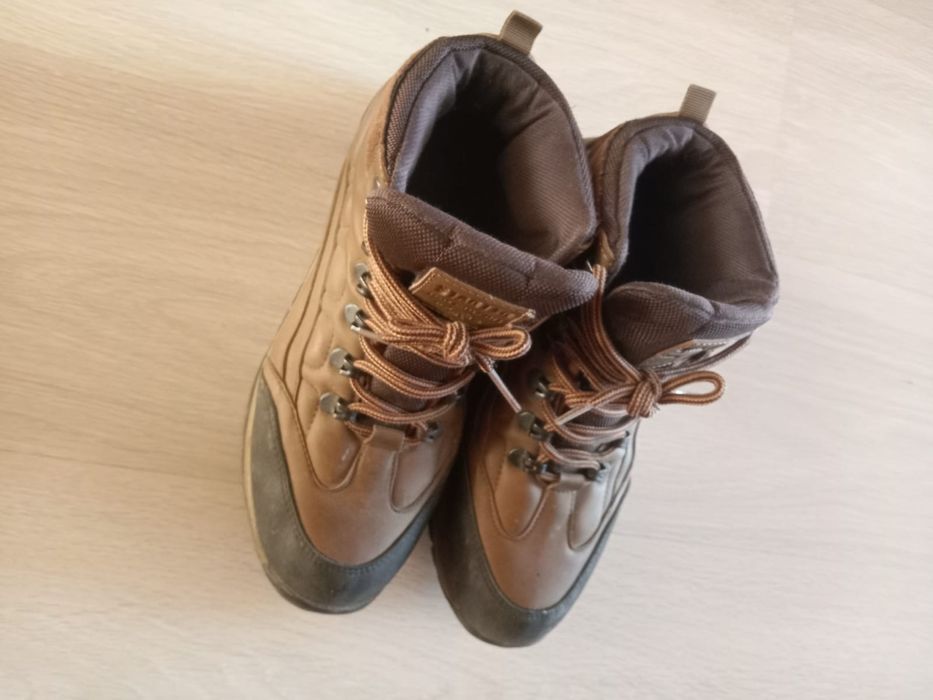 Срочно продаются муж осен батинка