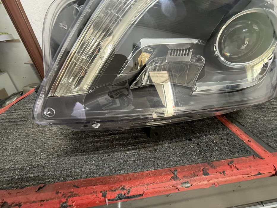 Фара лева Gl x166