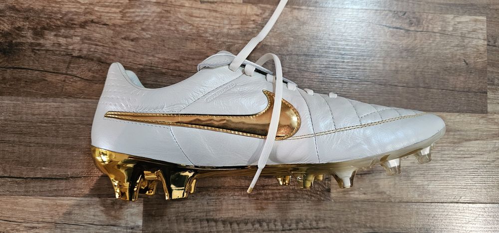 Nike Tiempo Legend V Premium FG "Touch of Gold 2015