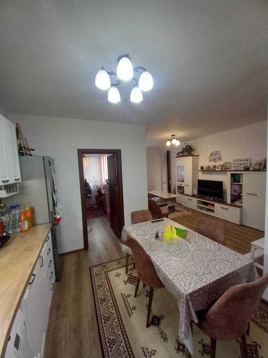 Продава се Тристаен апартамент в Пловдив, Христо Смирненски - 90 кв.м за 1723 €/кв.м - Снимка #1
