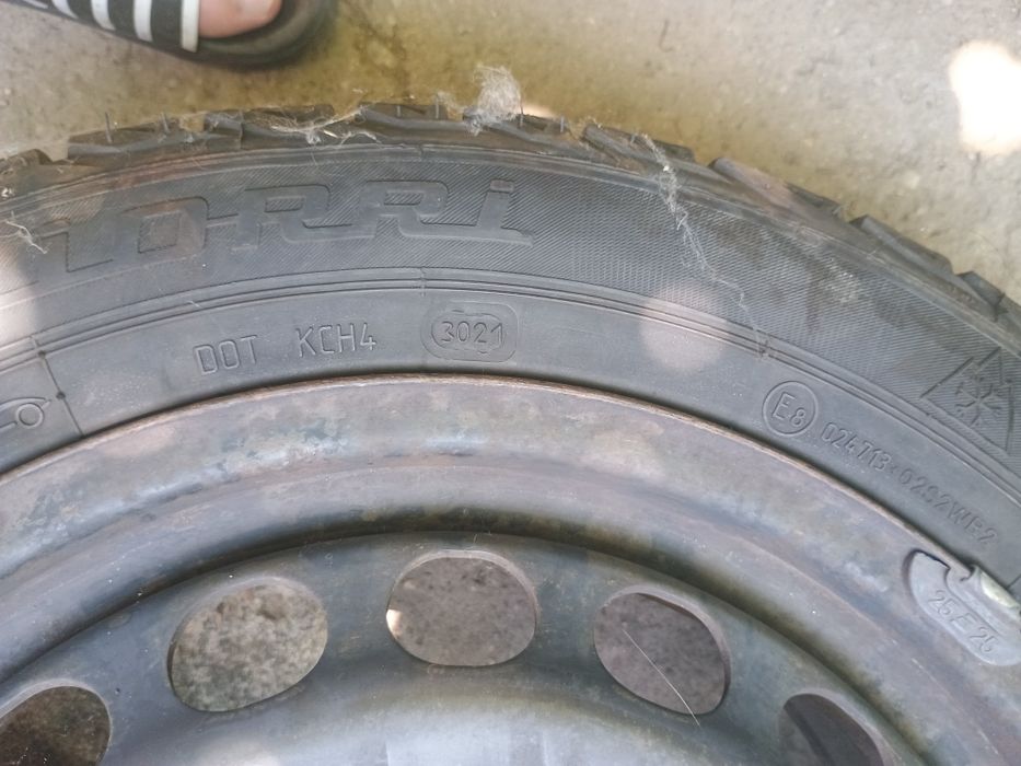 Jante  vw tabla cu anvelope noii de iarna