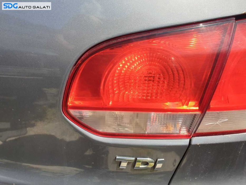 Tripla Lampa Stop Dreapta de pe Hayon Haion Portbagaj Volkswagen Golf 6 Hatchback Scurt 2008 - 2013 [Q4137]